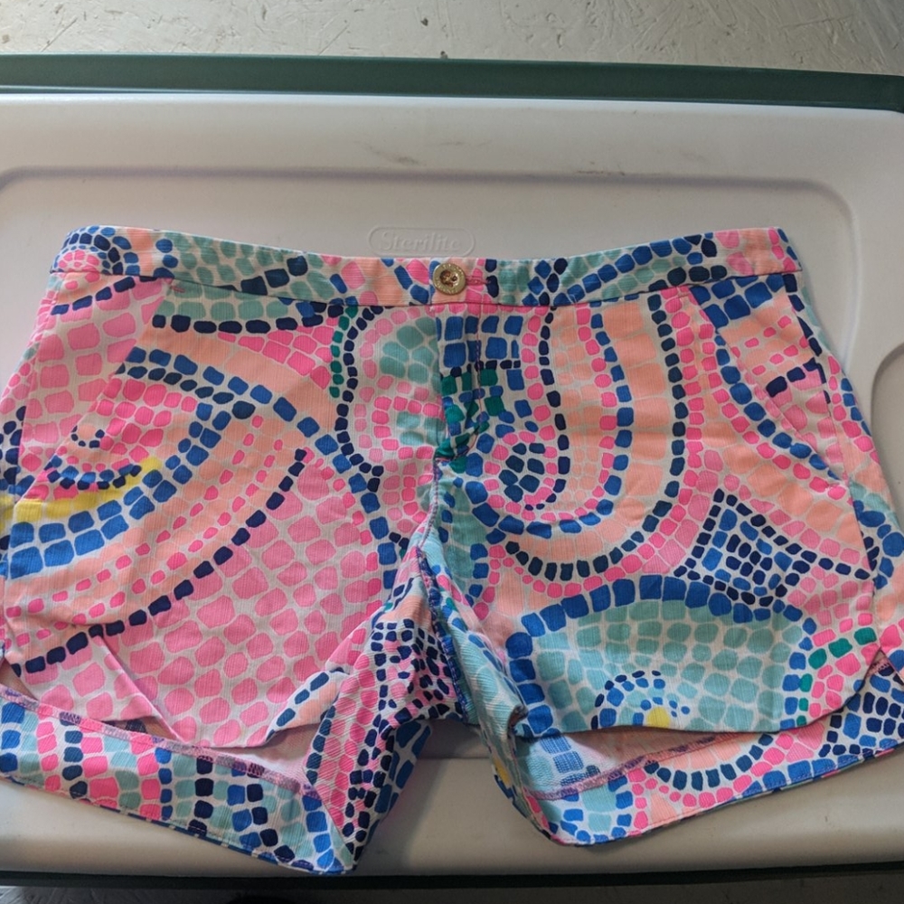 Lily Pulitzer shorts size 2